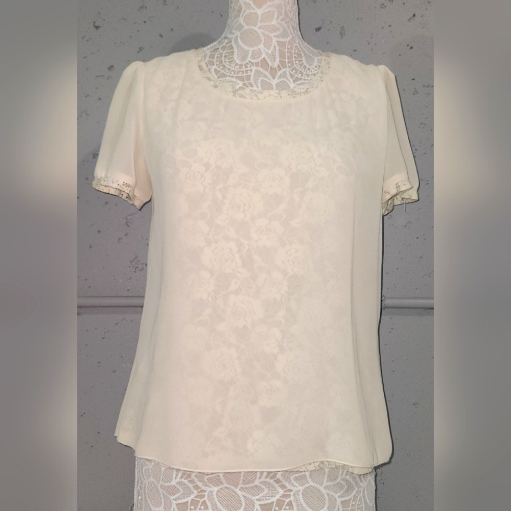 Adiva Short Sleeve Blouse Ivory Jacquard Size L